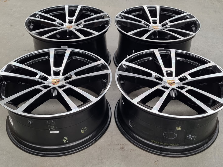 Load image into Gallery viewer, Genuine Porsche Cayenne Coupe 9Y 22 Inch Sport Design Wheels Set of 4