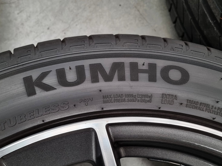 Load image into Gallery viewer, Genuine Porsche Macan S Model 20 Inch Wheels and Tyres Set of 4
