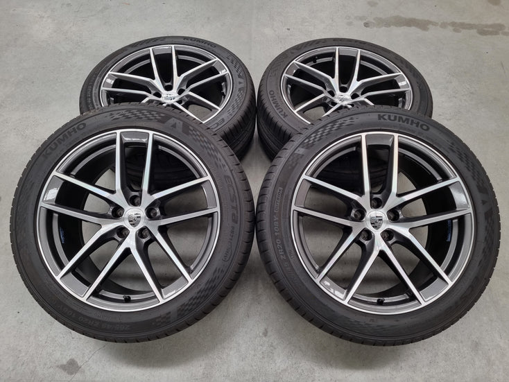 Load image into Gallery viewer, Genuine Porsche Macan S Model 20 Inch Wheels and Tyres Set of 4