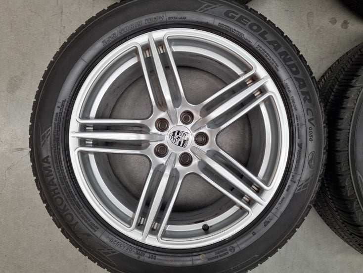 Load image into Gallery viewer, Genuine Porsche Macan 2021 Model 19 Inch Wheels and Tyres Set of 4