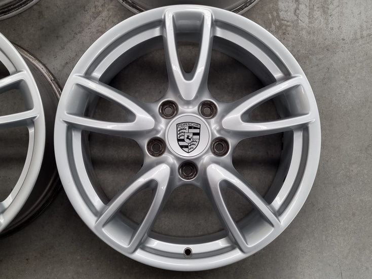 Load image into Gallery viewer, Genuine Porsche 911 997 Carrera IV Silver 18 Inch Wheels Set of 4