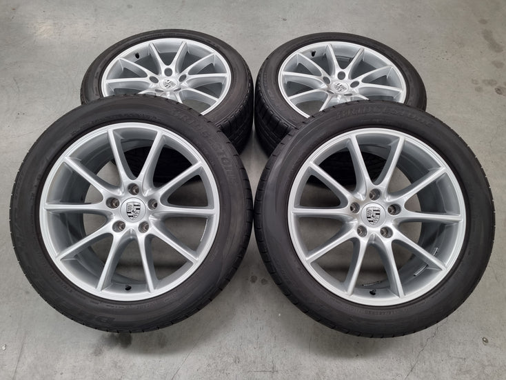 Load image into Gallery viewer, Genuine Porsche Cayenne 9Y Hybrid 20 Inch Wheels and Tyres Set of 4