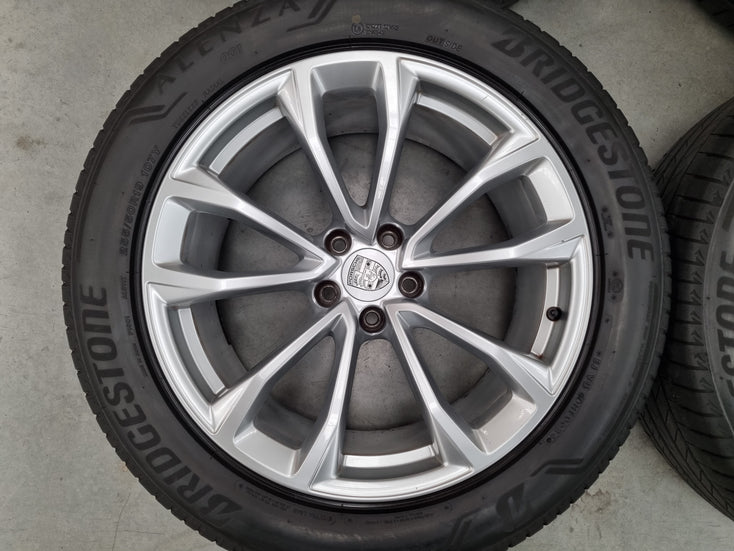 Load image into Gallery viewer, Genuine Porsche Macan 2022 Model 19 Inch Wheels and Tyres Set of 4