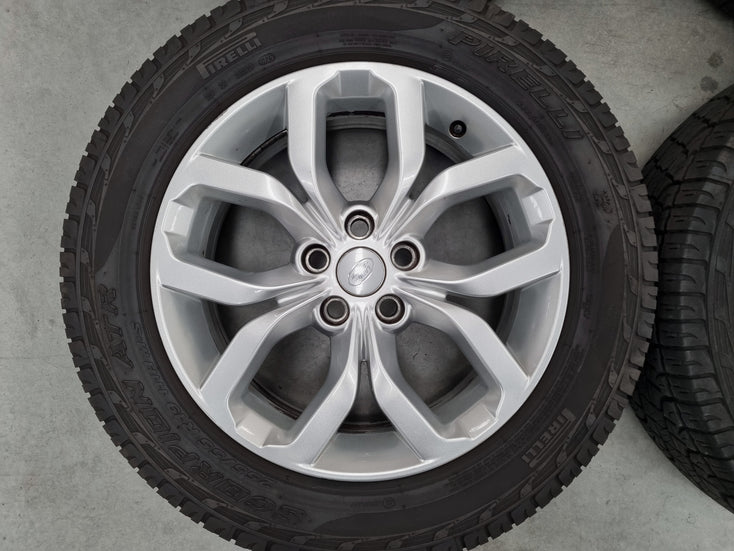 Load image into Gallery viewer, Genuine Land Rover Discovery 5 Silver 19 Inch Wheels and Tyres Set of 4