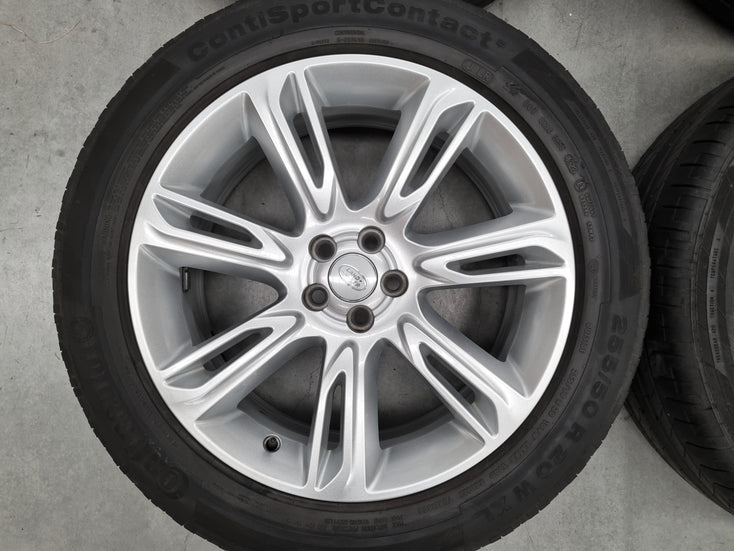 Load image into Gallery viewer, Genuine Range Rover Velar J8A2 20 Inch Wheels and Tyres Set of 4