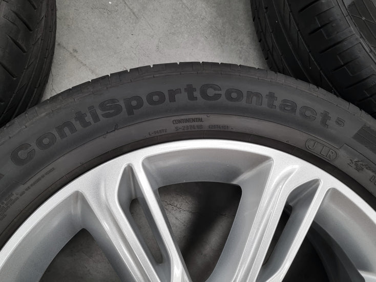 Load image into Gallery viewer, Genuine Range Rover Velar J8A2 20 Inch Wheels and Tyres Set of 4