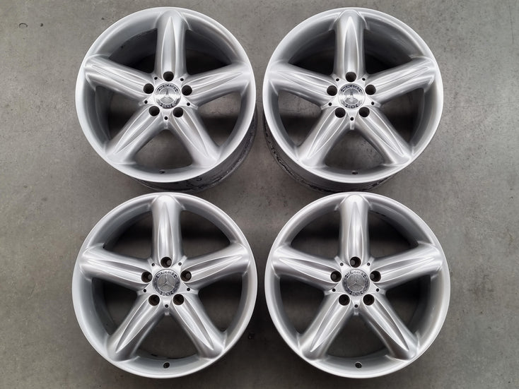 Load image into Gallery viewer, Genuine Mercedes Benz SL500 R230 18 Inch Wheels Set of 4
