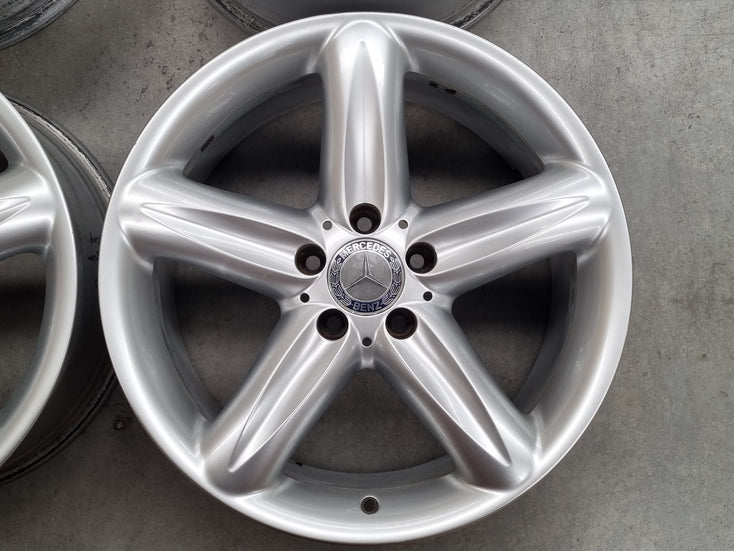 Load image into Gallery viewer, Genuine Mercedes Benz SL500 R230 18 Inch Wheels Set of 4