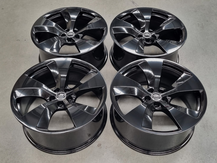 Load image into Gallery viewer, Genuine AUDI Q7 Model 4M 21 Inch Gloss Black Wheels Set of 4
