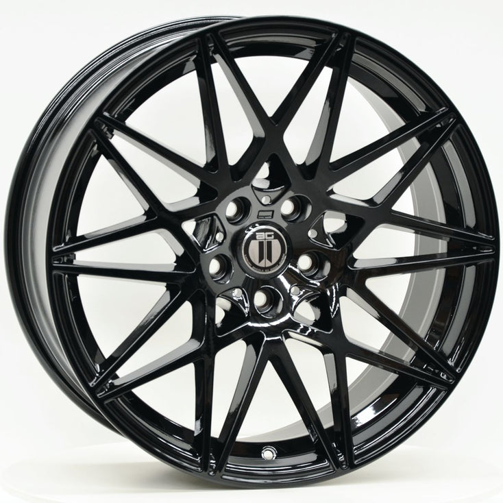 Load image into Gallery viewer, GT 20 Inch Staggered ET35 Gloss Black