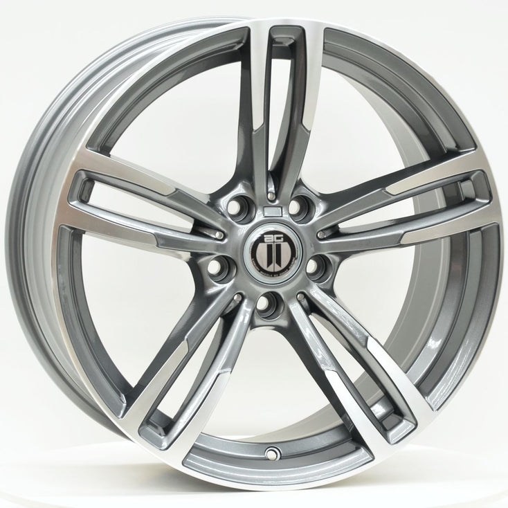 Load image into Gallery viewer, M450 19 Inch Staggered ET35 Grey Machined