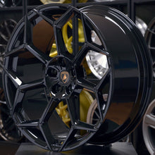 Load image into Gallery viewer, Forged LM530 Gloss Black 23 Inch Wheels - Lamborghini Urus