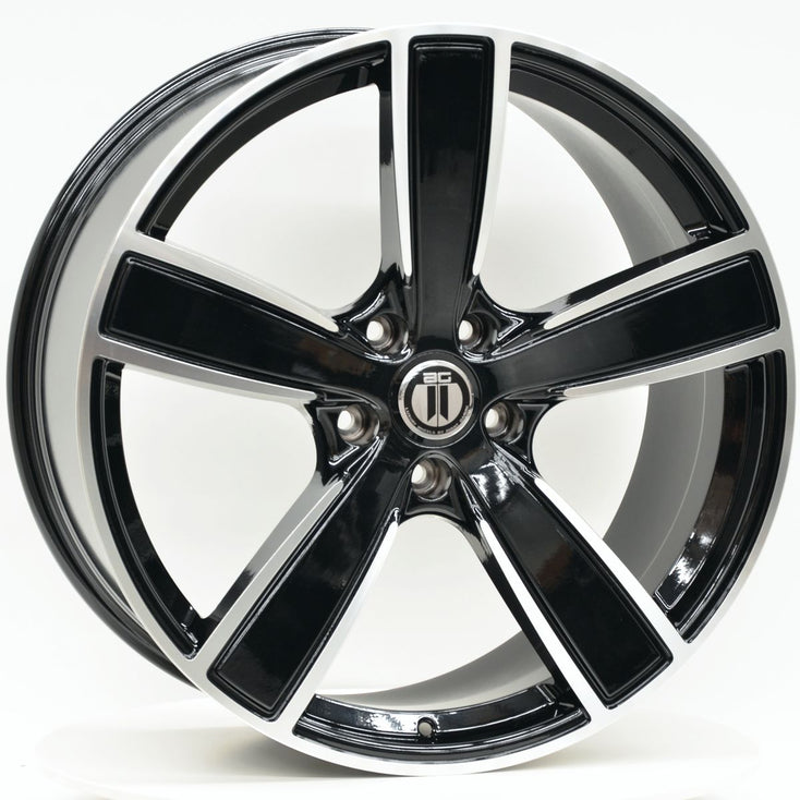 Load image into Gallery viewer, GTS 22 Inch 5/130 Black Machined Wheels - PORSCHE CAYENNE