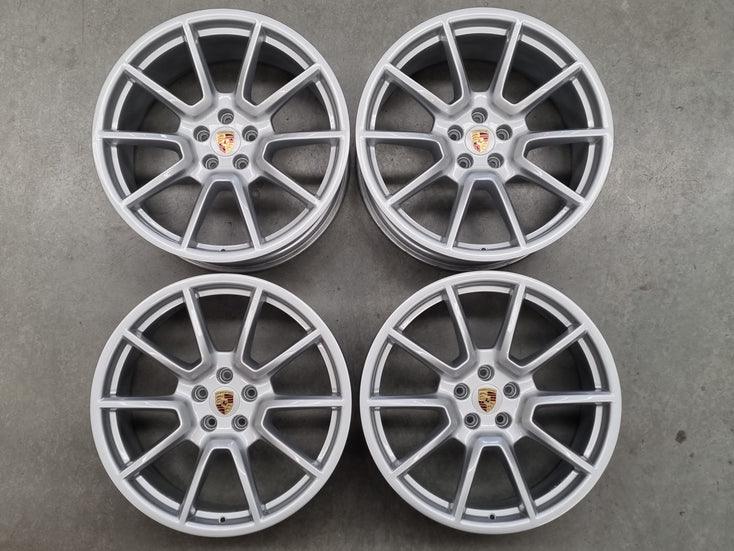 Load image into Gallery viewer, Genuine Porsche Macan S Silver 20 Inch Wheels Set of 4