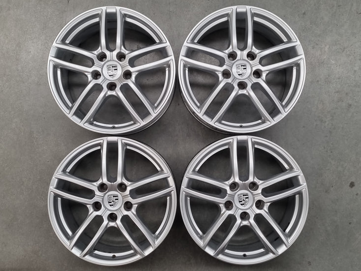 Load image into Gallery viewer, Genuine Porsche Cayenne Turbo Silver 19 Inch Wheels Set of 4