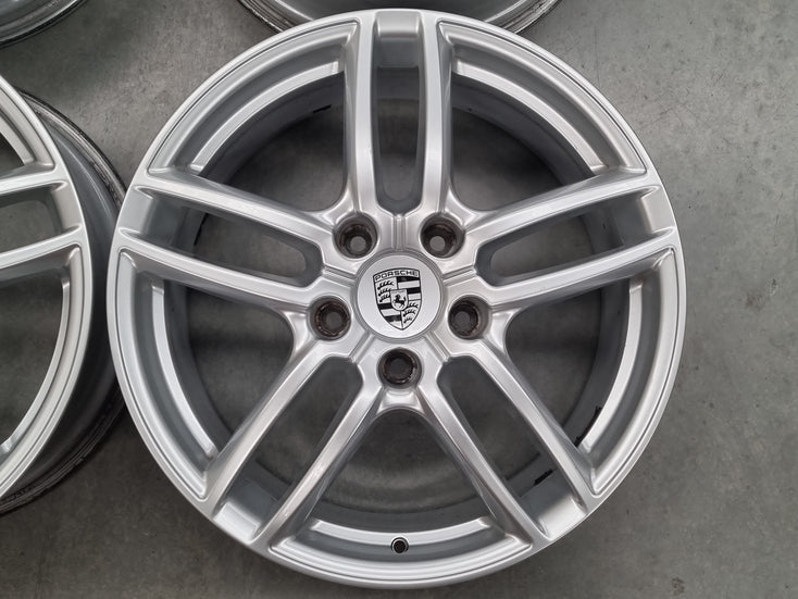 Load image into Gallery viewer, Genuine Porsche Cayenne Turbo Silver 19 Inch Wheels Set of 4