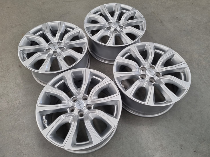 Load image into Gallery viewer, Genuine Range Rover Evoque EJ32 18 Inch Alloy Wheels Set of 4