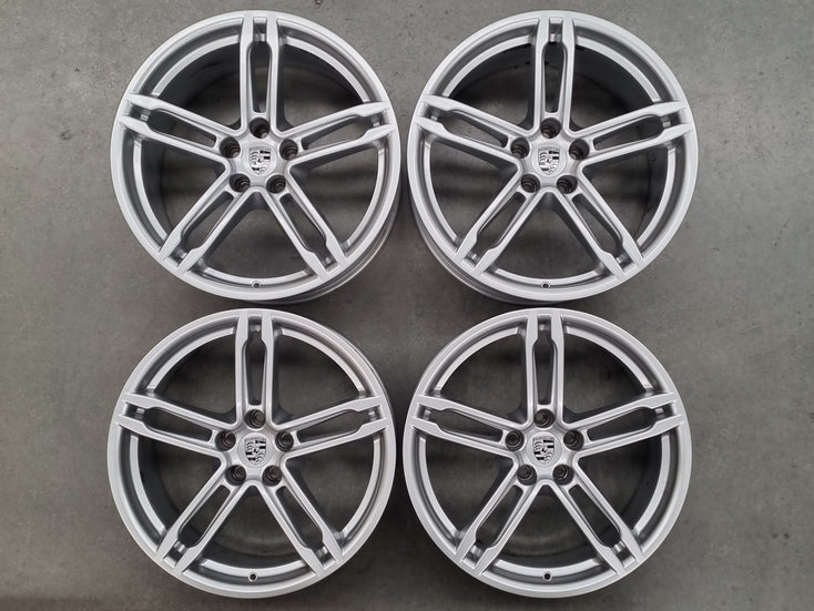 Load image into Gallery viewer, Genuine Porsche Macan S 19 Inch Alloy Wheels Set of 4