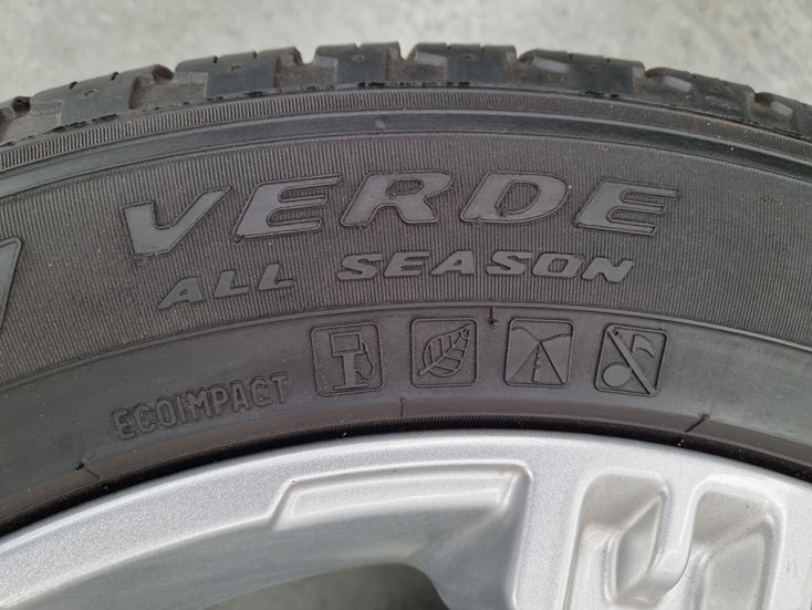 Load image into Gallery viewer, Genuine Range Rover Evoque BJ32 19 Inch Wheels and Tyres Set of 4