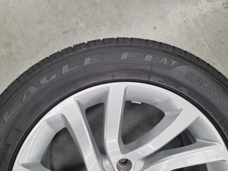 Load image into Gallery viewer, Genuine Land Rover Discovery 5 Silver 20 Inch Wheels and Tyres Set of 4