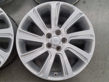 Load image into Gallery viewer, Genuine Range Rover Evoque FK72 18 Inch Alloy Wheels Set of 4
