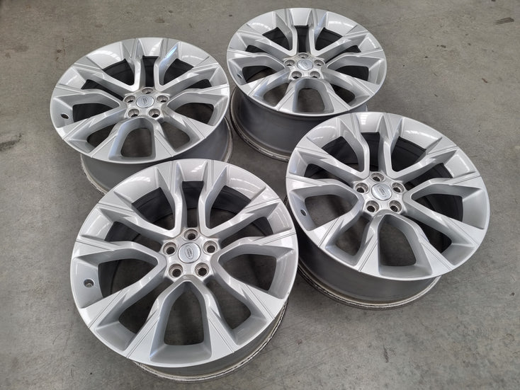 Load image into Gallery viewer, Genuine Range Rover Sport HSE 2020 22 Inch Alloy Wheels Set of 4