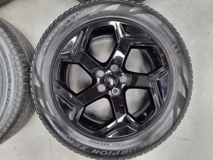 Load image into Gallery viewer, Genuine Range Rover Sport 2021 20 Inch Wheels and Tyres Set of 4