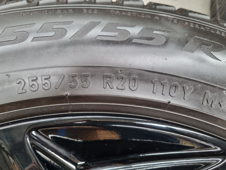 Load image into Gallery viewer, Genuine Range Rover Sport 2021 20 Inch Wheels and Tyres Set of 4