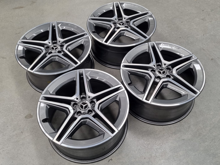 Load image into Gallery viewer, Genuine Mercedes GLE 2021 Model AMG 20 Inch Wheels Set of 4