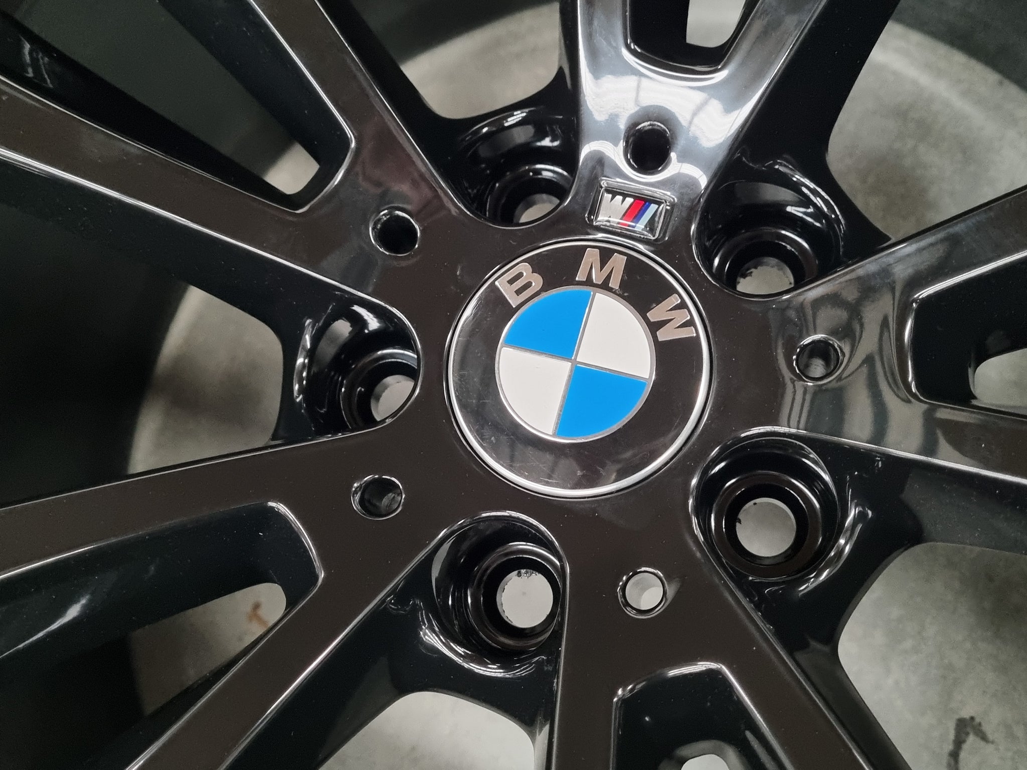 Load image into Gallery viewer, Genuine BMW X5 F15 Style 469M Sport Black 20 Inch Wheels Set of 4
