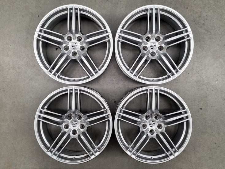 Load image into Gallery viewer, Genuine Porsche Macan 2021 Model 19 Inch Alloy Wheels Set of 4