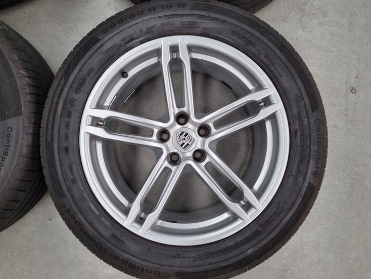 Load image into Gallery viewer, Genuine Porsche Macan S 19 Inch Wheels and Tyres Set of 4