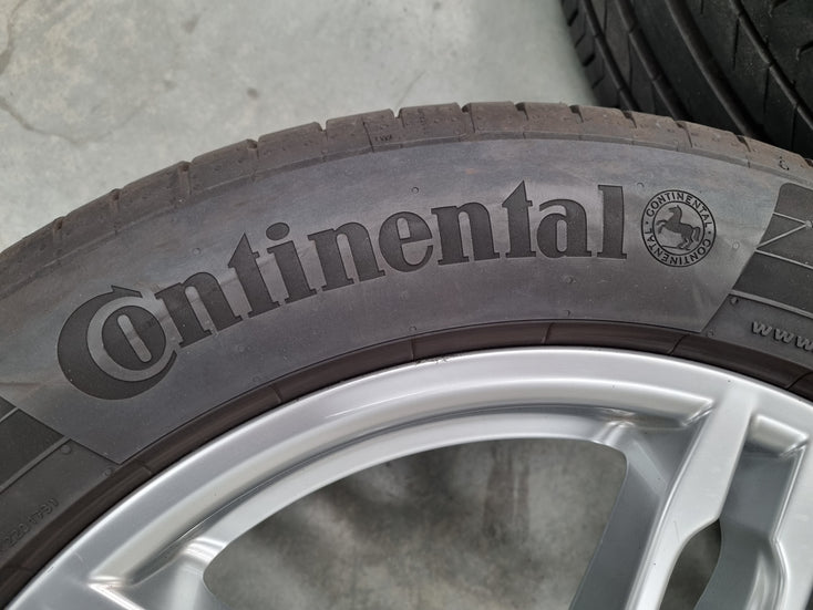 Load image into Gallery viewer, Genuine Porsche Macan S 19 Inch Wheels and Tyres Set of 4