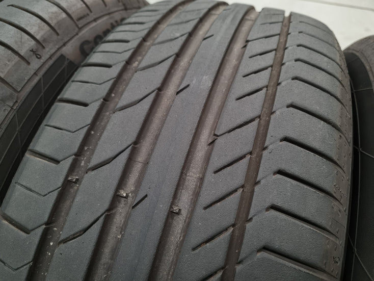 Load image into Gallery viewer, Genuine Porsche Macan S 19 Inch Wheels and Tyres Set of 4