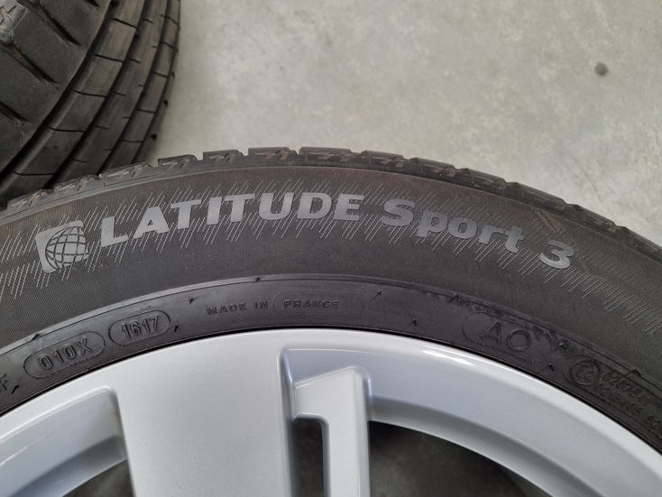 Load image into Gallery viewer, Genuine AUDI Q5 19 Inch Wheels and Michelin Tyres Set of 4