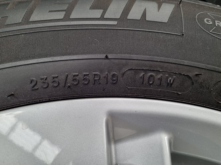 Load image into Gallery viewer, Genuine AUDI Q5 19 Inch Wheels and Michelin Tyres Set of 4