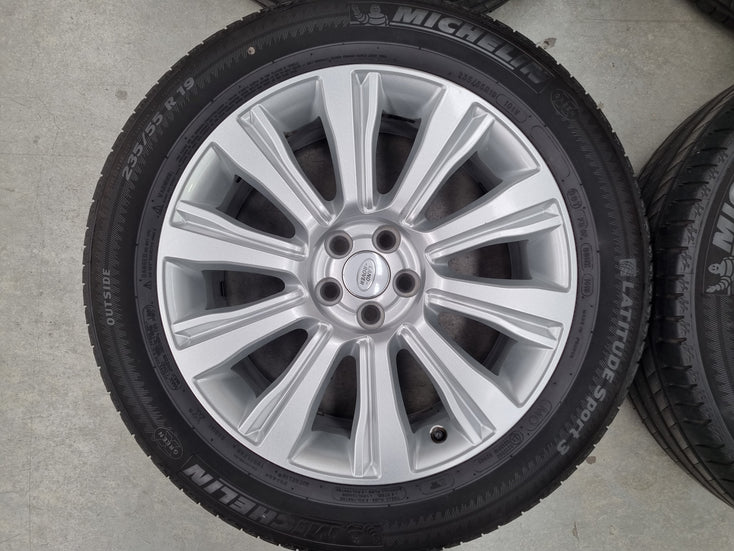 Load image into Gallery viewer, Genuine Range Rover Evoque EJ32 Silver 19 Inch Wheels and Tyres Set of 4