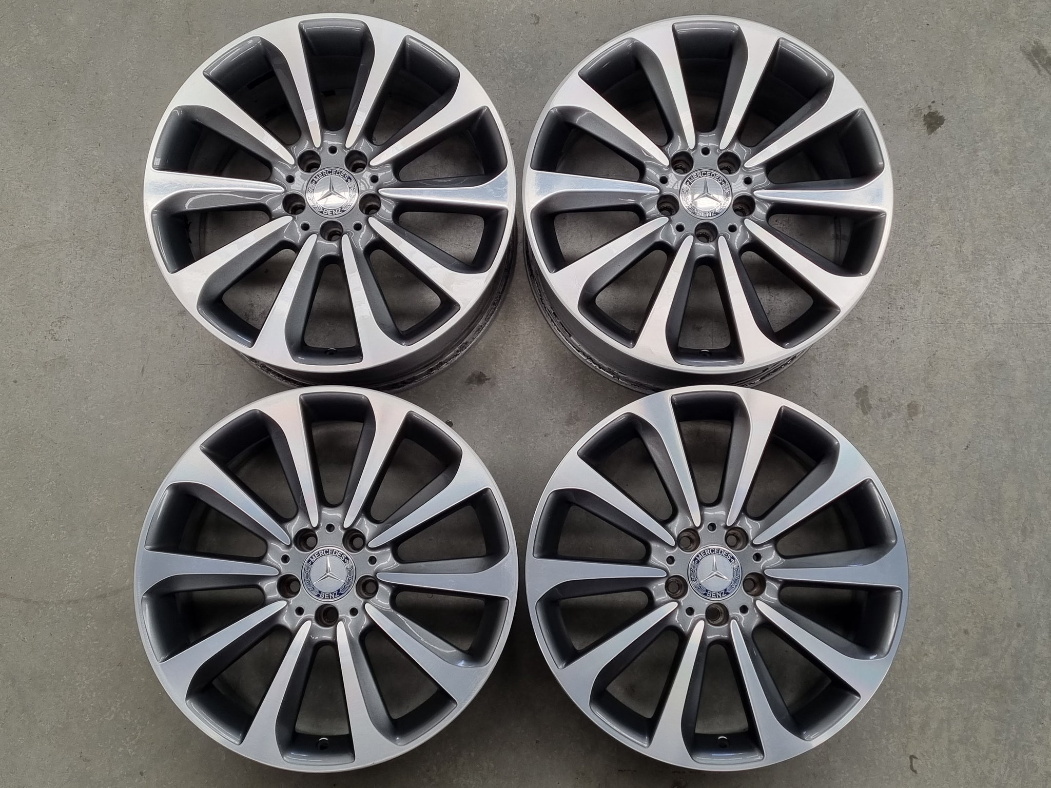 Load image into Gallery viewer, Genuine Mercedes Benz C250 W205 19 Inch Wheels Set of 4
