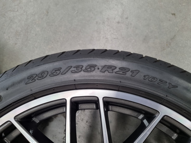 Load image into Gallery viewer, Genuine Porsche Macan 2021 Model 21 Inch Spyder Wheels and Tyres Set of 4
