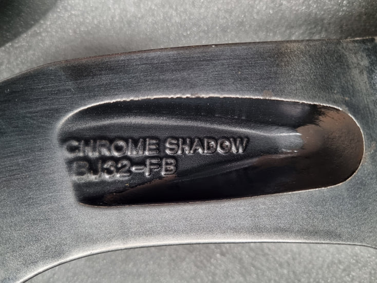 Load image into Gallery viewer, Genuine Range Rover Evoque Shadow 20 Inch Alloy Wheels Set of 4