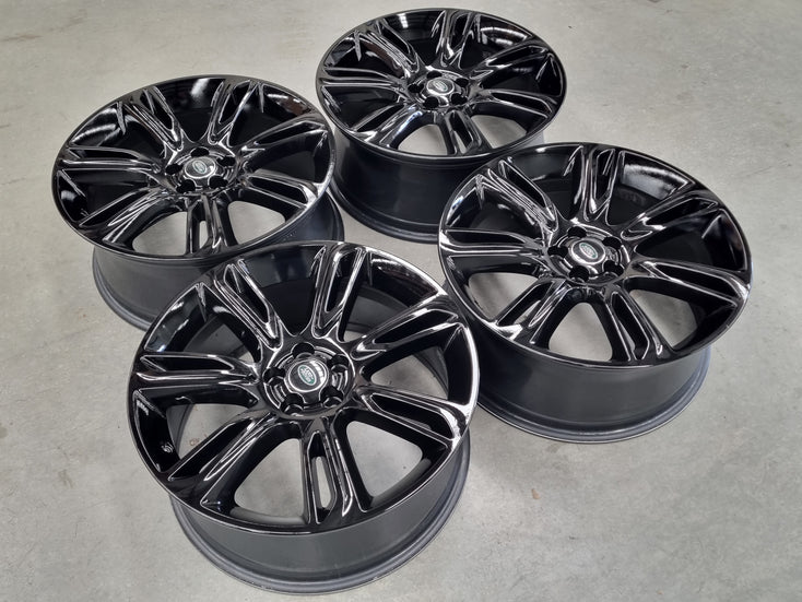 Load image into Gallery viewer, Genuine Range Rover Velar J8A2 20 Inch Black Alloy Wheels Set of 4