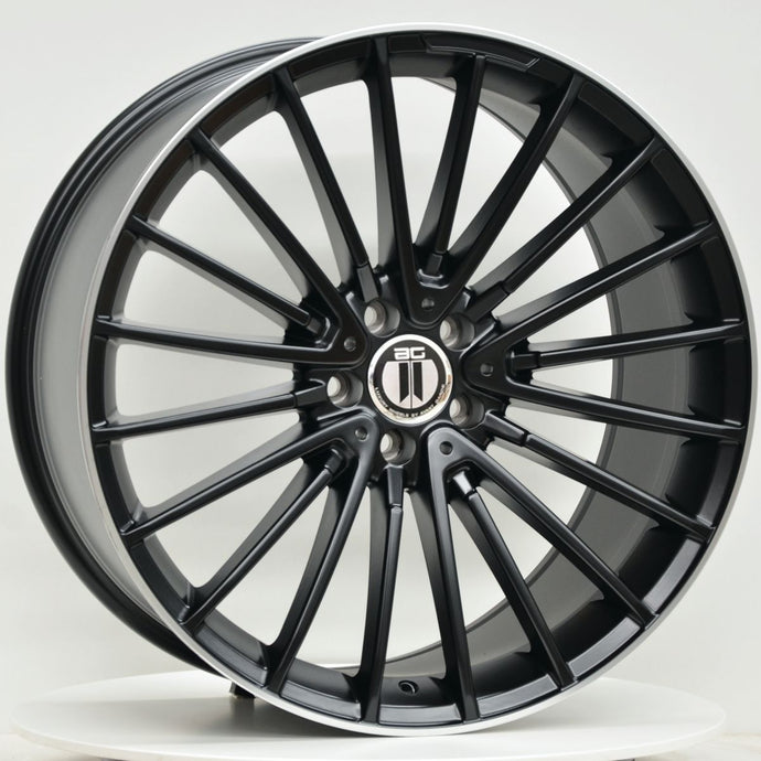 AM600 20x8.5 ET45 5/112 Black Machined Lip