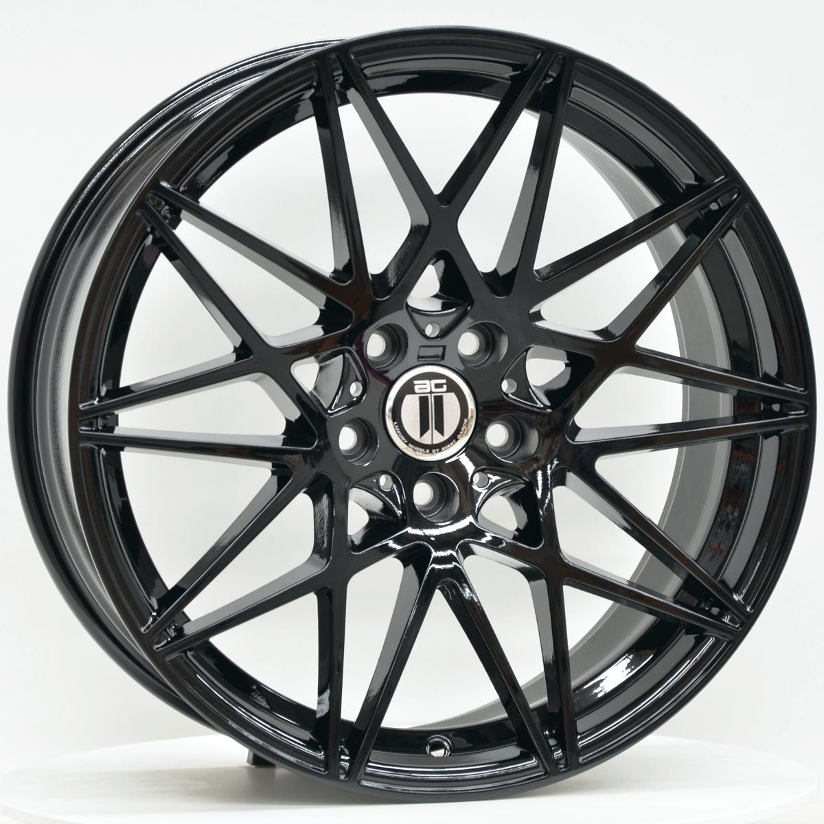 Load image into Gallery viewer, GT 20 Inch Staggered M3/M4 F80/F82/F83 Gloss Black
