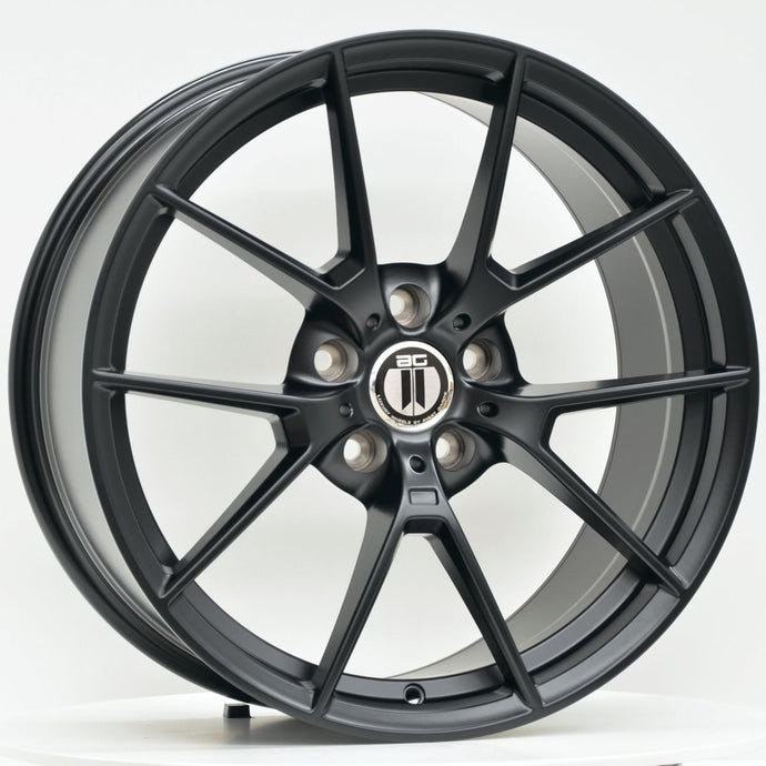 M400 20 Inch Staggered ET35 Black